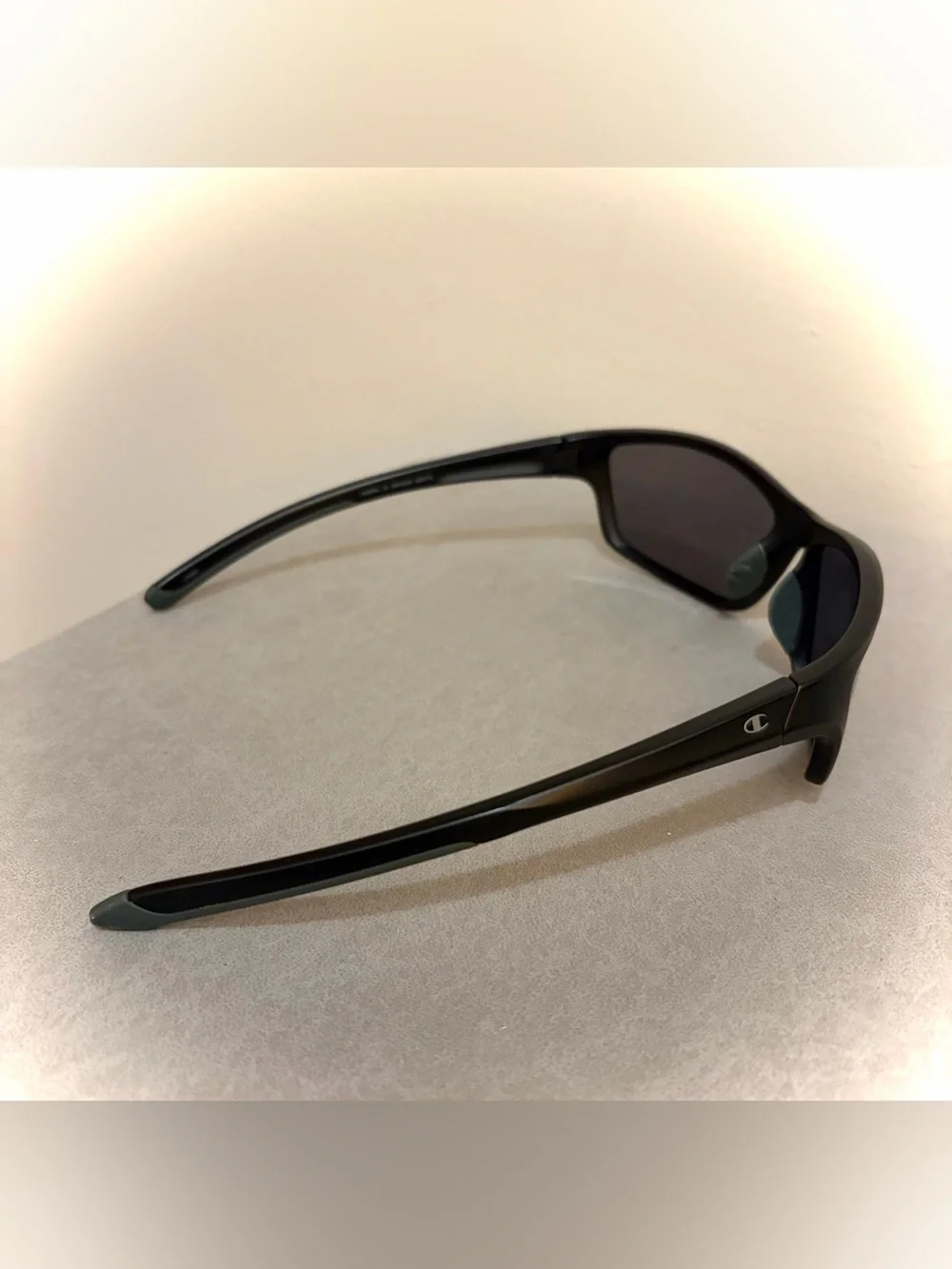Men's Champion CUTR2019CA Polarized Sunglasses Matte Black – Stylish & Versatile